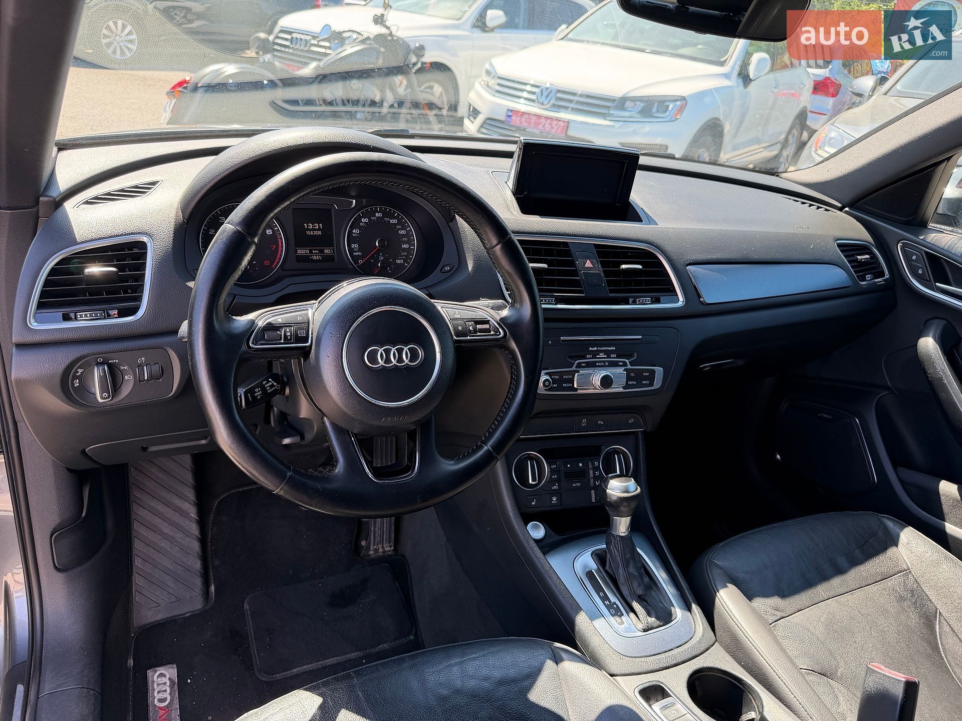 Audi Q3 2016 VIN WA1FCCFS1HR003762 фото оголошення 10 з 18