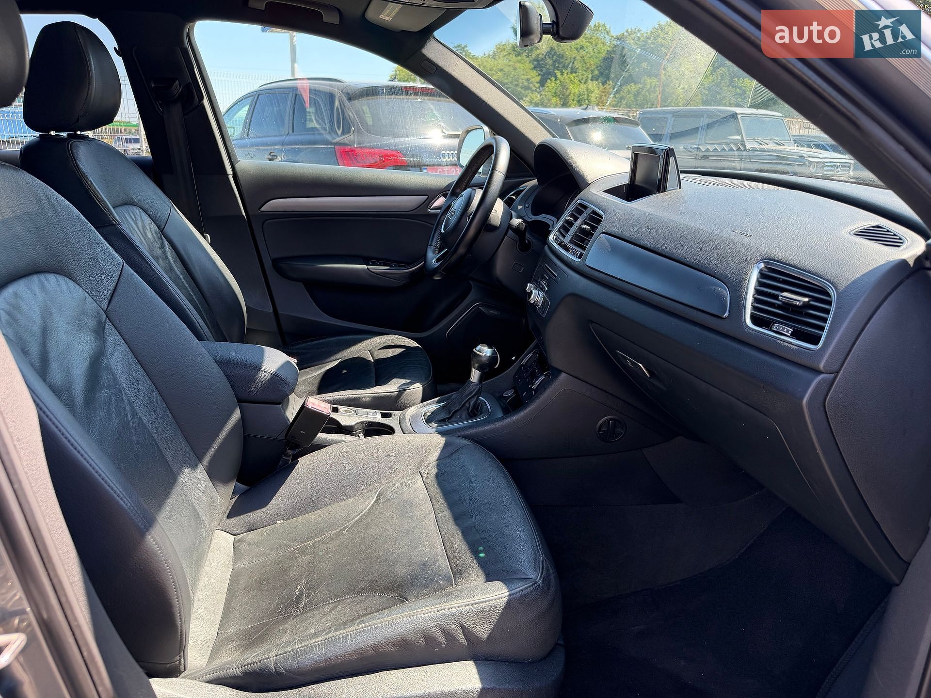 Audi Q3 2016 VIN WA1FCCFS1HR003762 фото оголошення 17 з 18