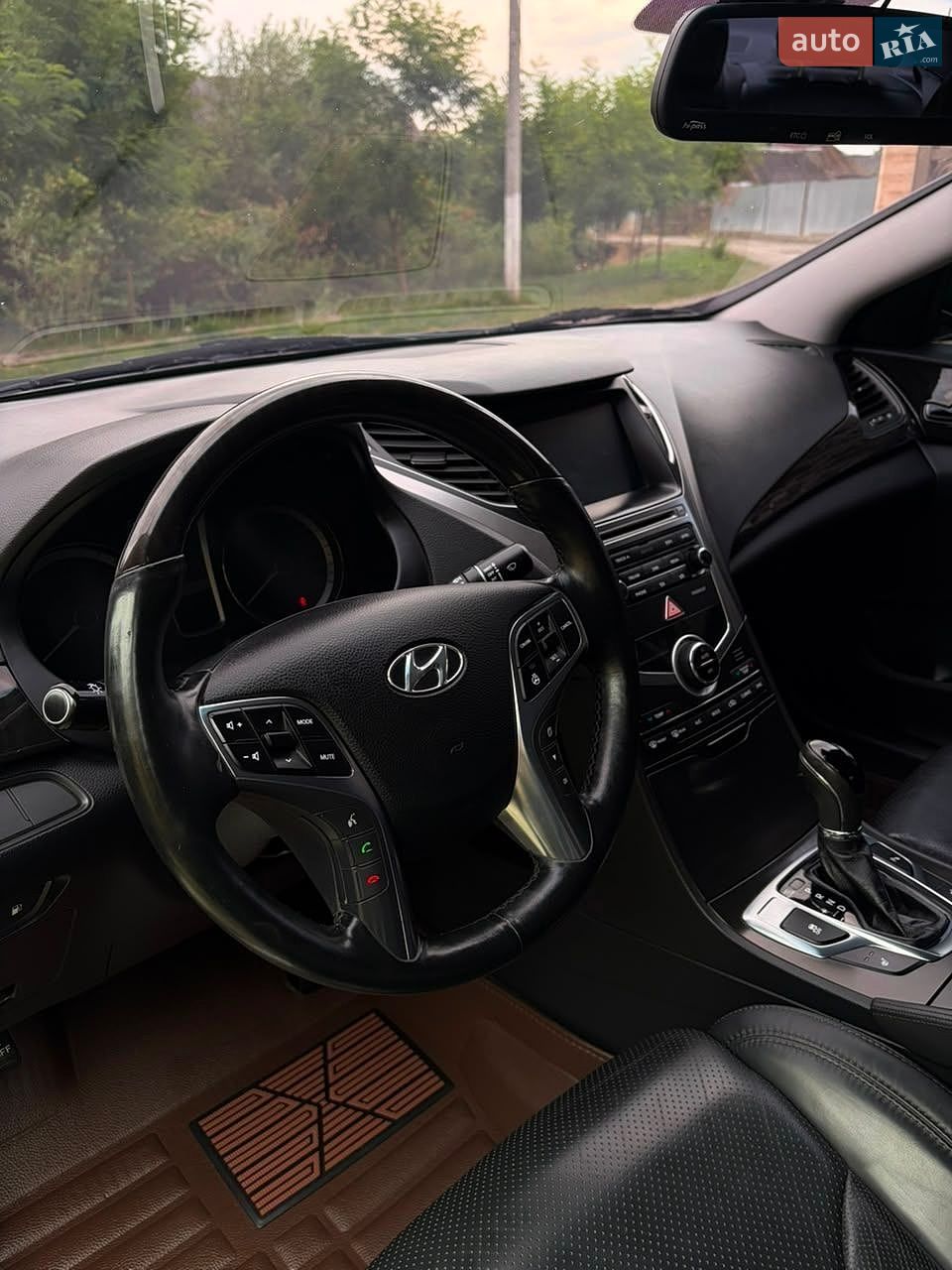 Hyundai Grandeur 2016 VIN KMHFH41NBHA580441 фото оголошення 7 з 14