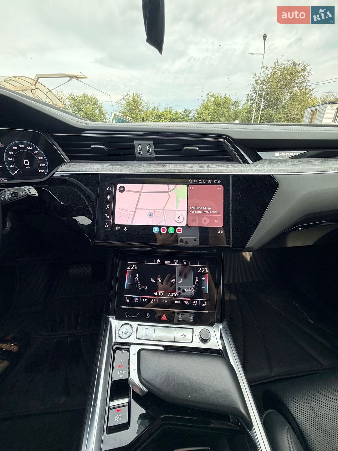 Audi e-tron 2019 VIN WAUZZZGE0KB000975 фото оголошення 15 з 20