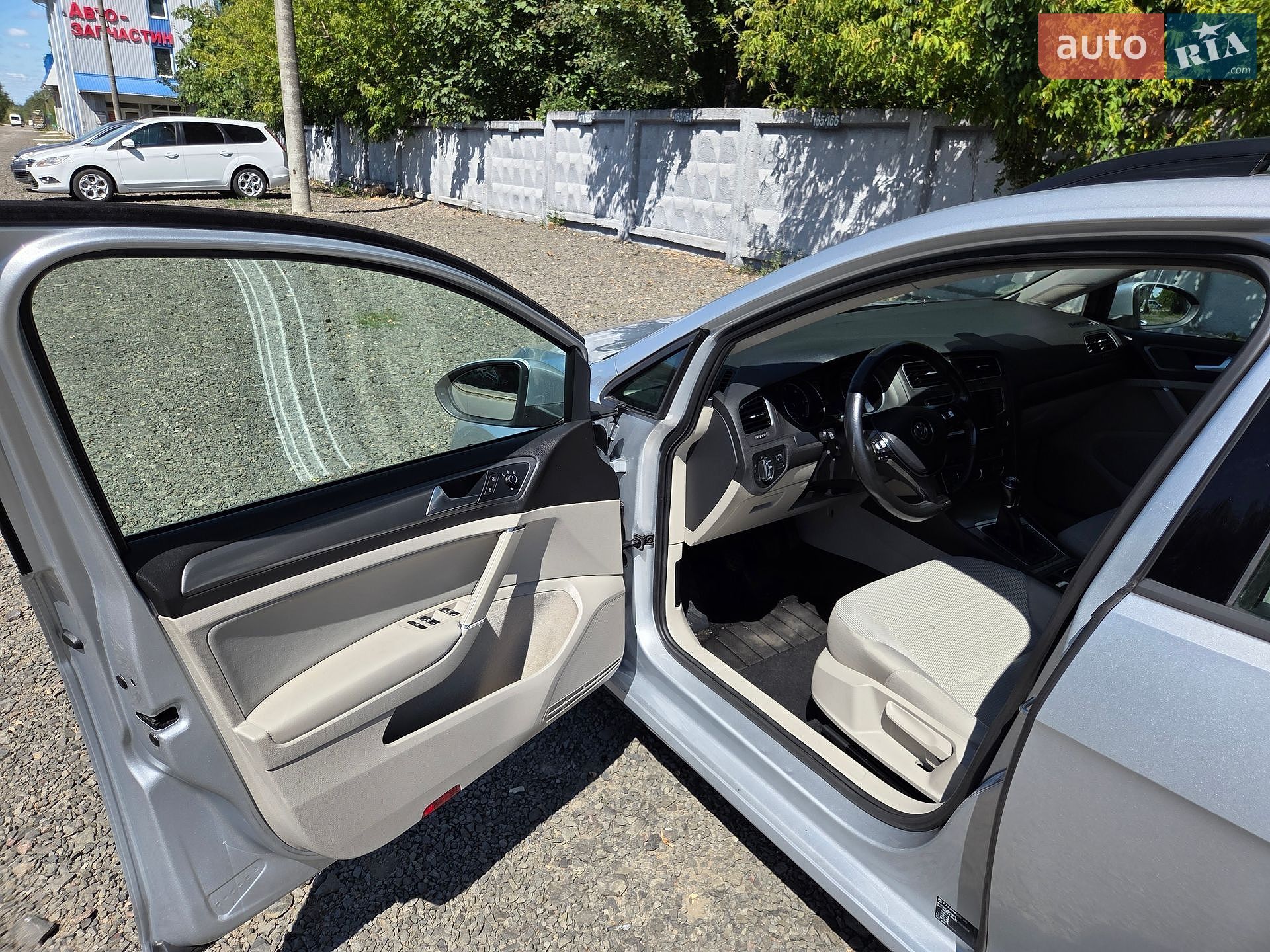 Volkswagen Golf 2013 VIN WVWZZZAUZEP502904 фото оголошення 9 з 26