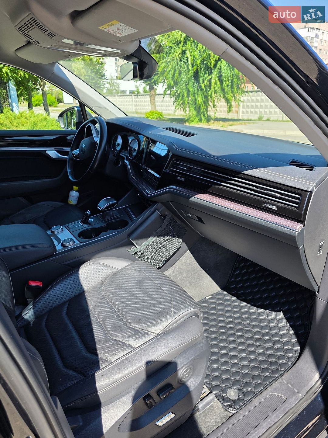 Volkswagen Touareg 2020 VIN WVGZZZCRZMD013432 фото оголошення 15 з 23