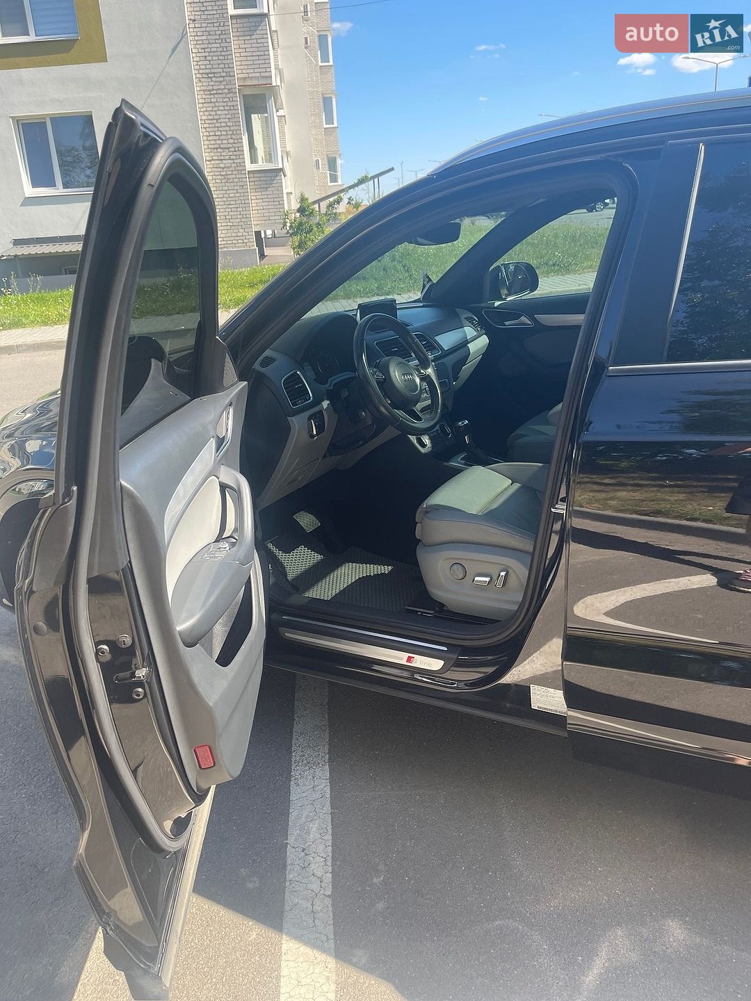 Audi Q3 2017 VIN WA1BCCFS5JR009035 фото оголошення 3 з 14