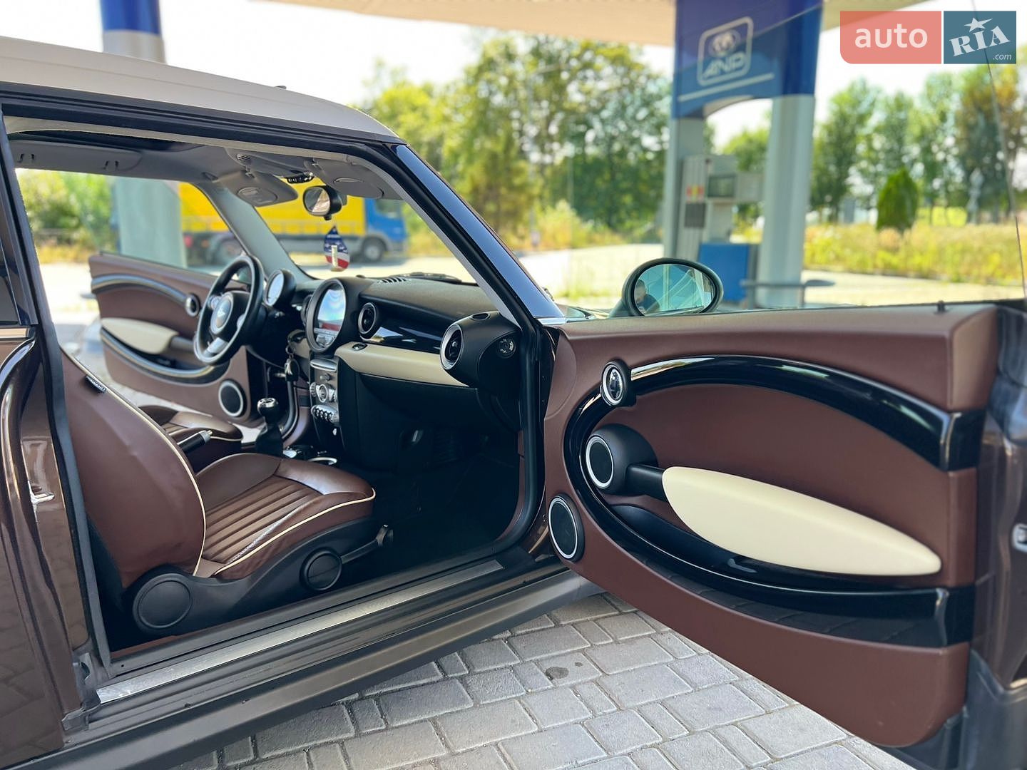 Mini Clubman 2008 VIN WMWML310X0TP06557 фото оголошення 46 з 68