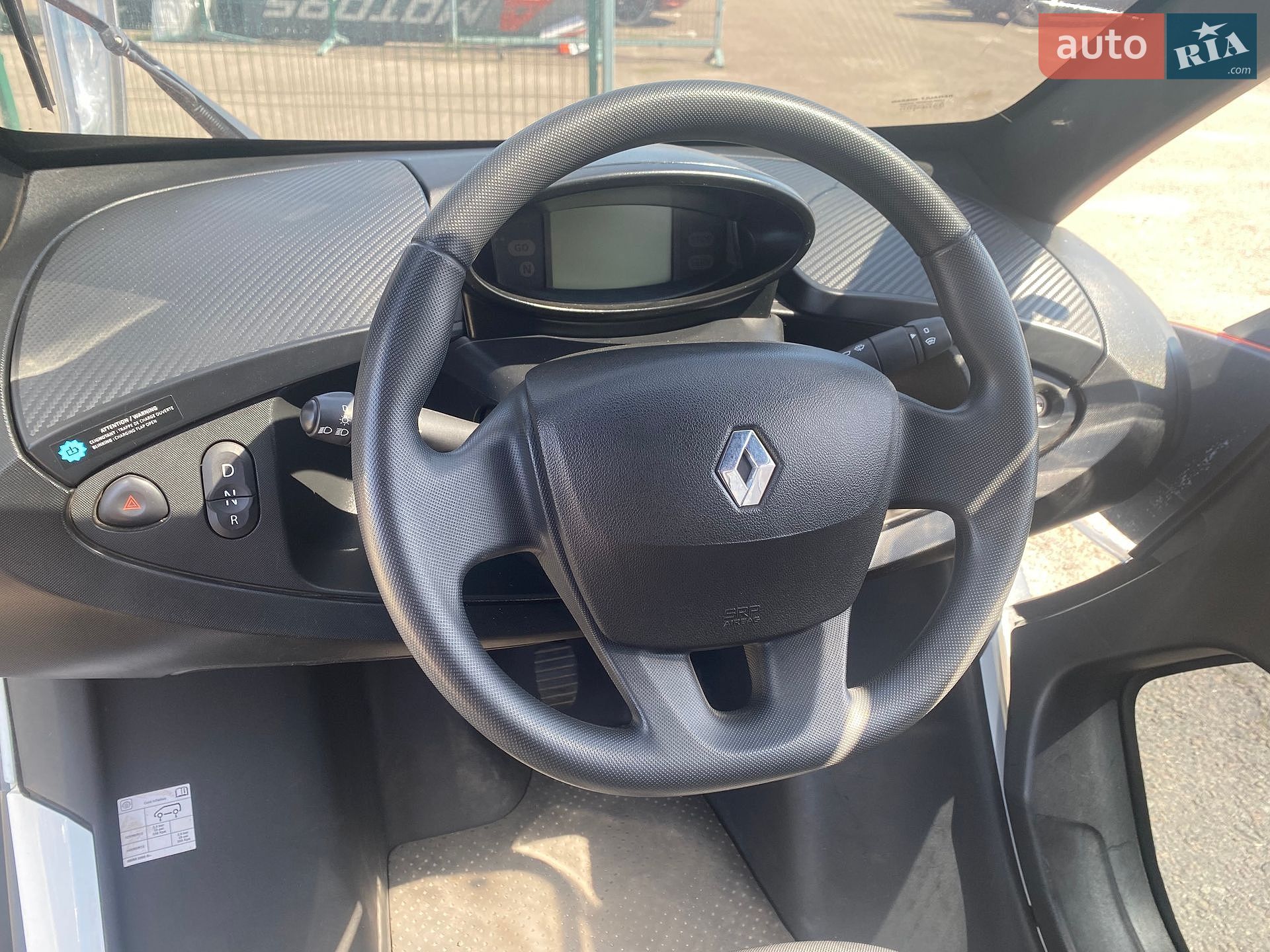 Renault Twizy Z.E. 2020 VIN KNMJ2Z2ZMLP000722 фото оголошення 11 з 33
