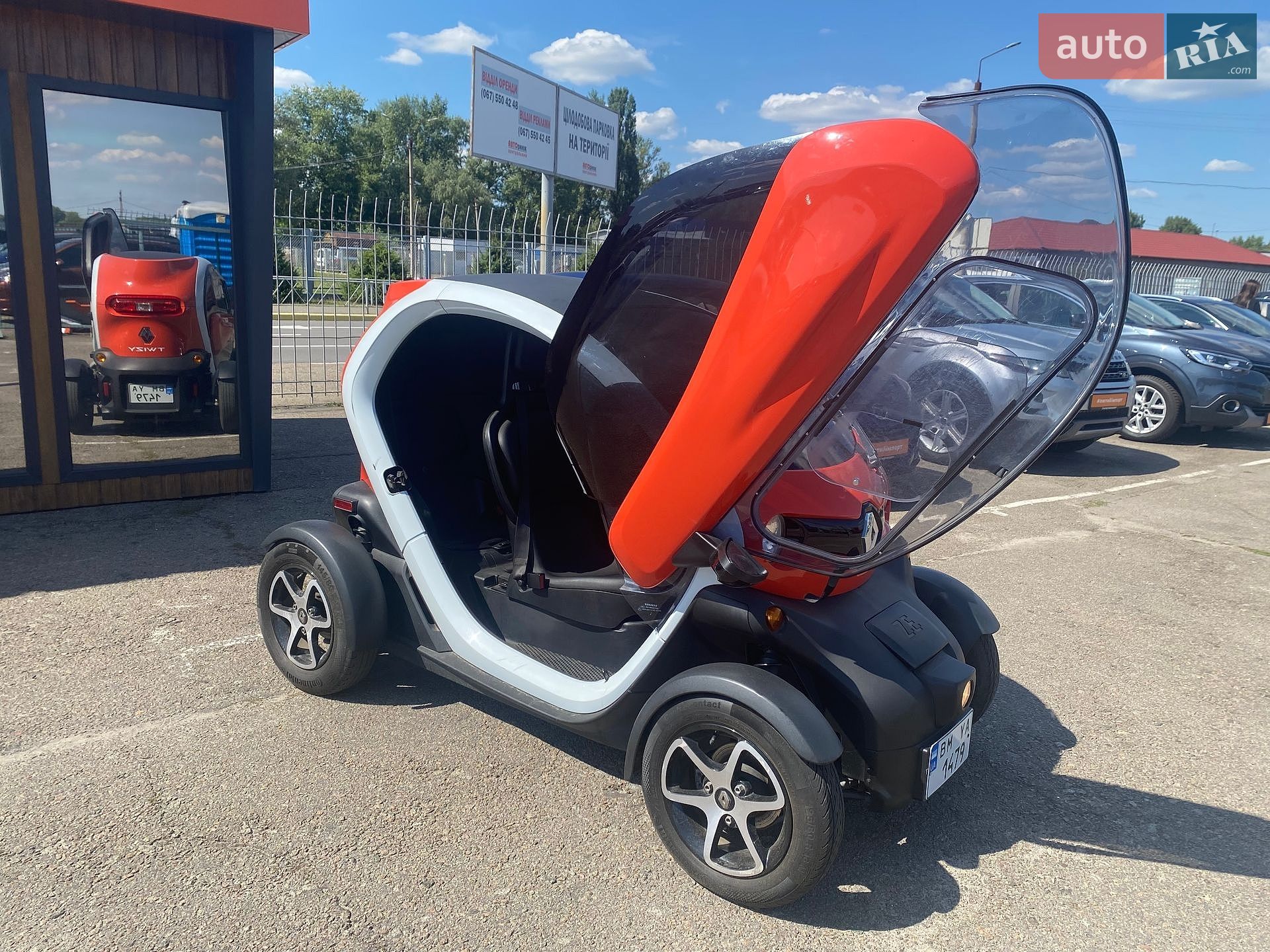 Renault Twizy Z.E. 2020 VIN KNMJ2Z2ZMLP000722 фото оголошення 16 з 33