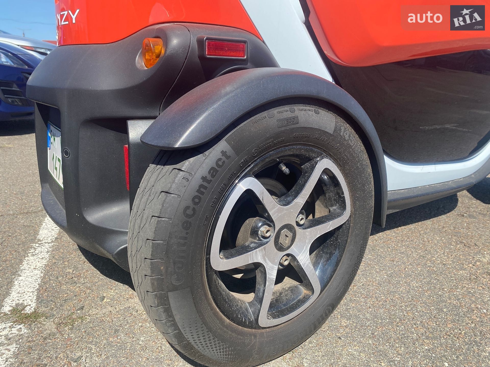 Renault Twizy Z.E. 2020 VIN KNMJ2Z2ZMLP000722 фото оголошення 24 з 33