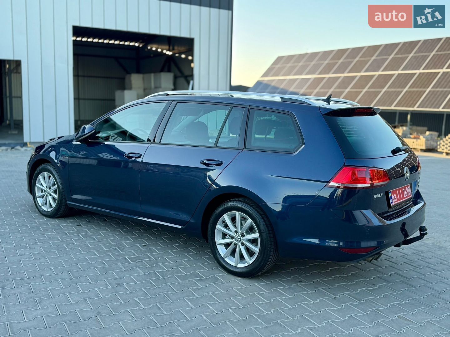 Volkswagen Golf 2016 VIN WVWZZZAUZGP559814 фото оголошення 15 з 130
