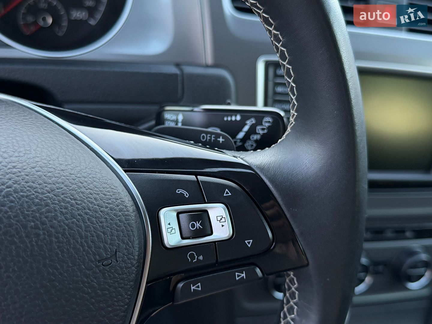 Volkswagen Golf 2016 VIN WVWZZZAUZGP559814 фото оголошення 69 з 130
