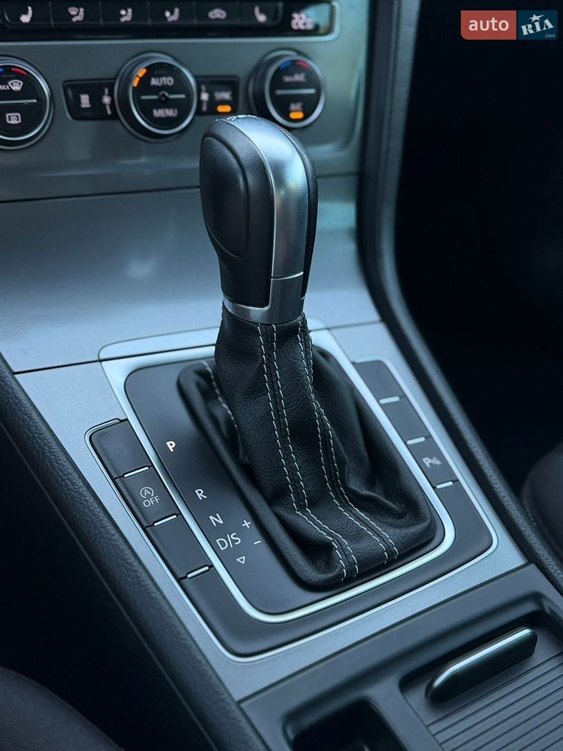 Volkswagen Golf 2016 VIN WVWZZZAUZGP559814 фото оголошення 73 з 130