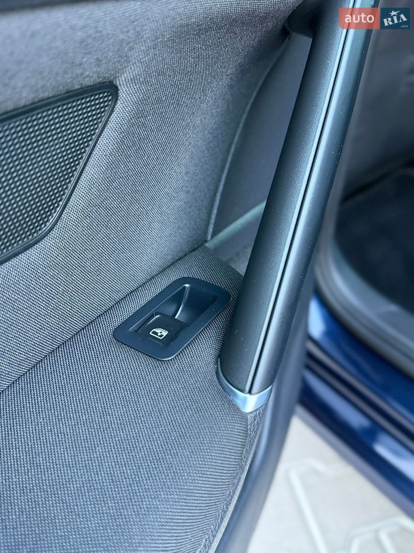 Volkswagen Golf 2016 VIN WVWZZZAUZGP559814 фото оголошення 93 з 130