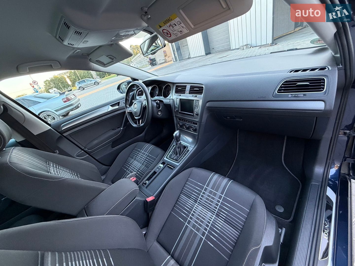 Volkswagen Golf 2016 VIN WVWZZZAUZGP559814 фото оголошення 110 з 130