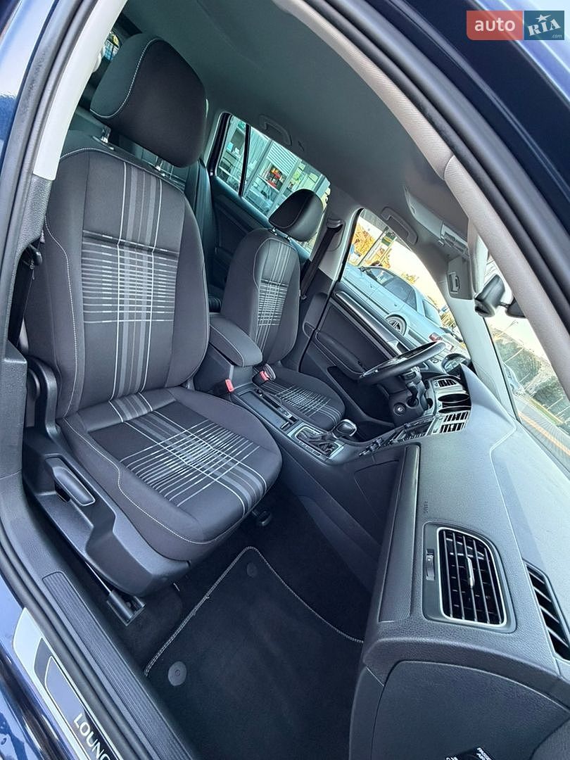 Volkswagen Golf 2016 VIN WVWZZZAUZGP559814 фото оголошення 109 з 130