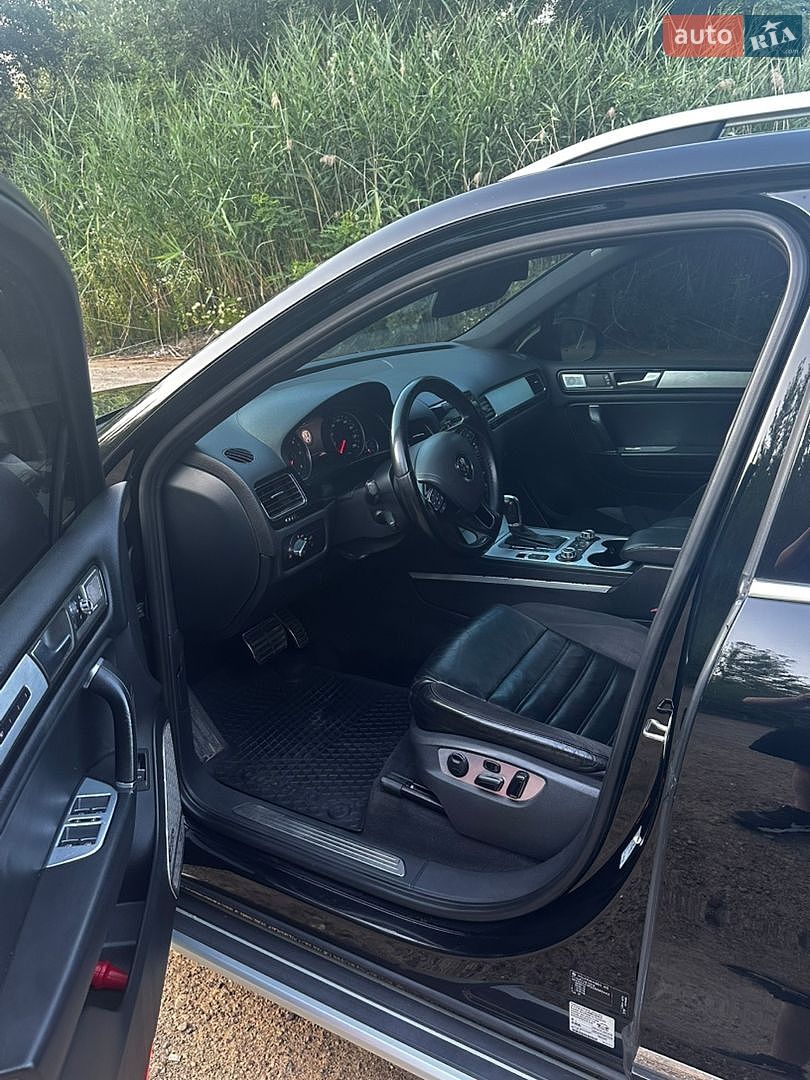 Volkswagen Touareg 2012 VIN WVGZZZ7PZCD062442 фото оголошення 16 з 25