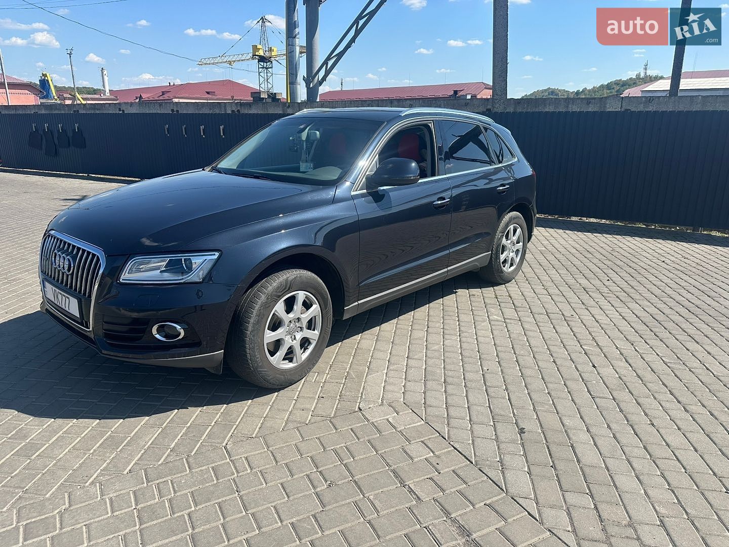 Audi Q5 2014 VIN WAUZZZ8R9FA050710 фото оголошення 4 з 43
