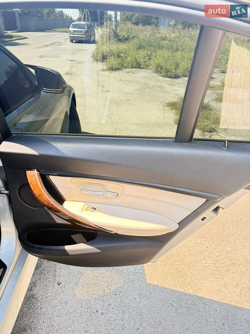 BMW 3 Series 2015 VIN WBA3A5G54FNS90373 фото оголошення 13 з 20
