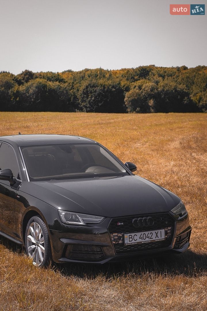 Audi A4 2018 VIN WAUKMAF47JN013150 фото оголошення 4 з 42