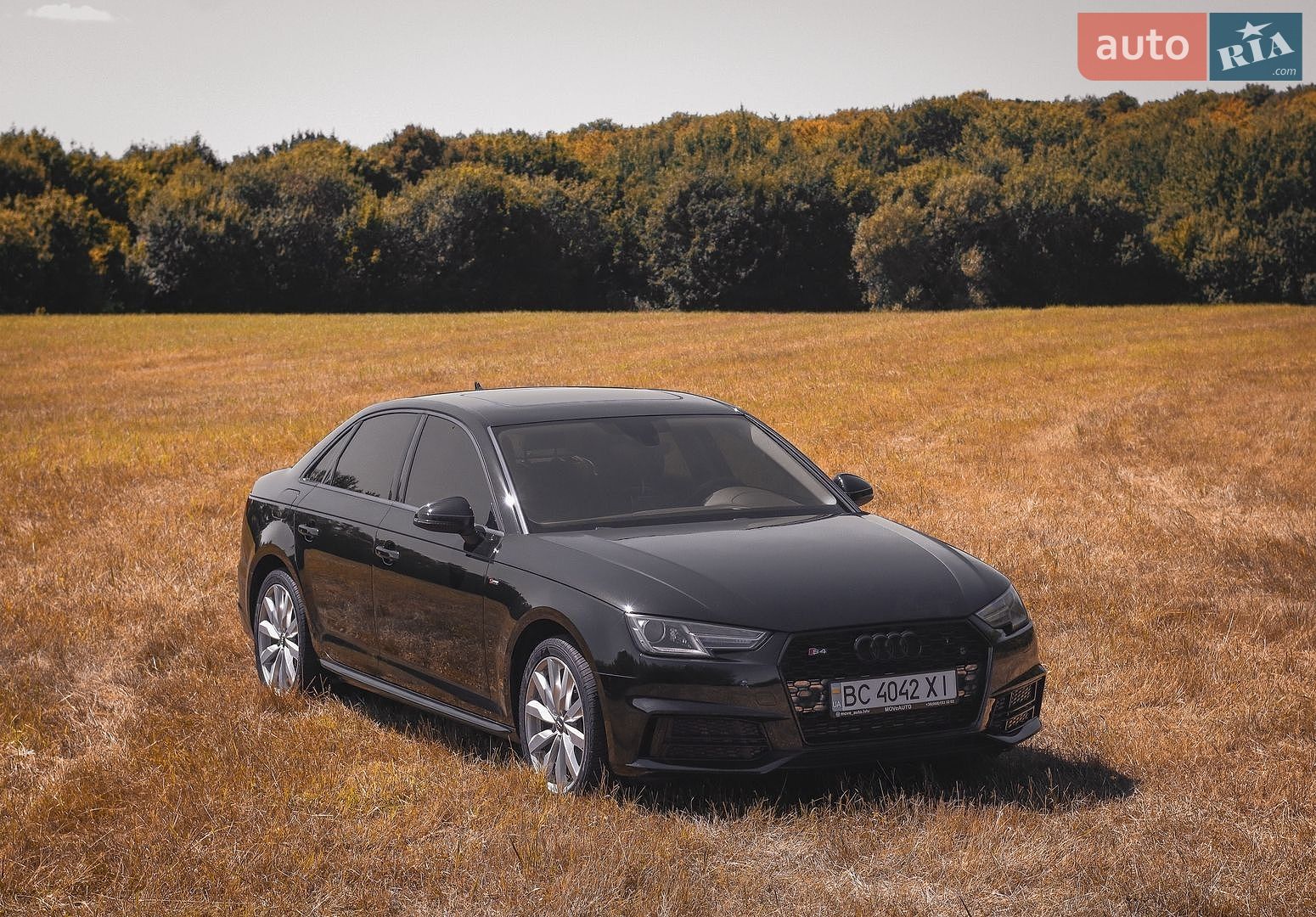 Audi A4 2018 VIN WAUKMAF47JN013150 фото оголошення 6 з 42