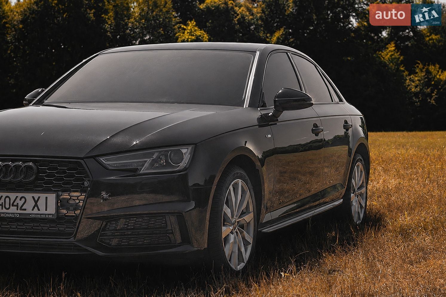 Audi A4 2018 VIN WAUKMAF47JN013150 фото оголошення 5 з 42