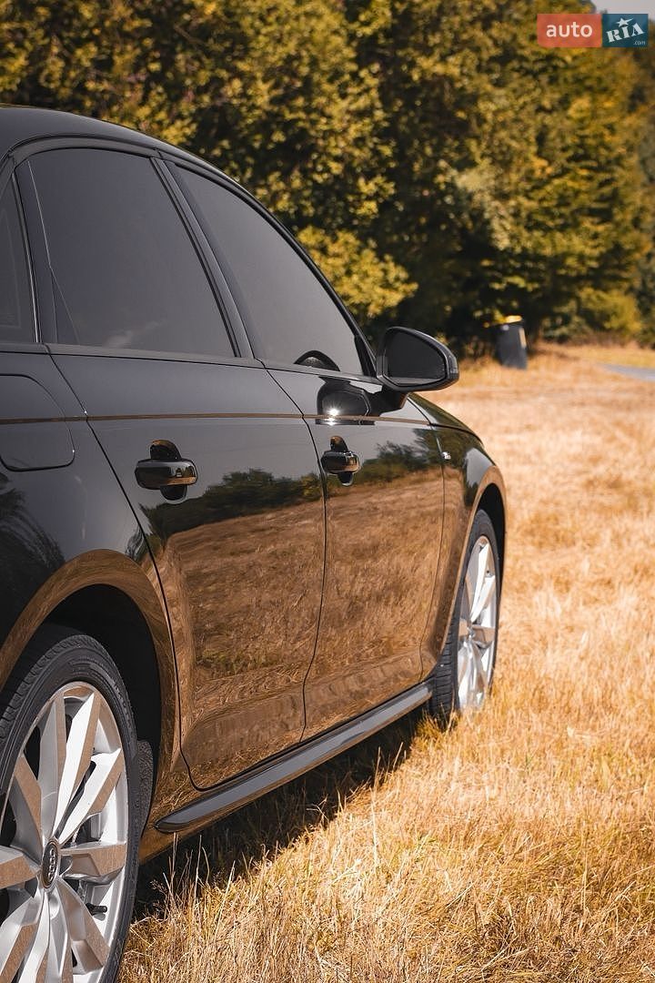 Audi A4 2018 VIN WAUKMAF47JN013150 фото оголошення 15 з 42