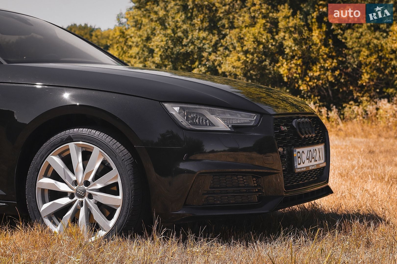 Audi A4 2018 VIN WAUKMAF47JN013150 фото оголошення 17 з 42