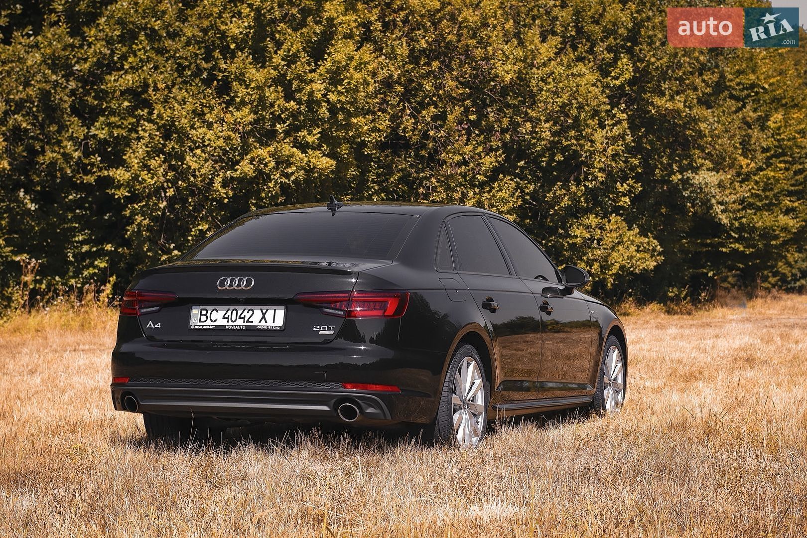 Audi A4 2018 VIN WAUKMAF47JN013150 фото оголошення 12 з 42