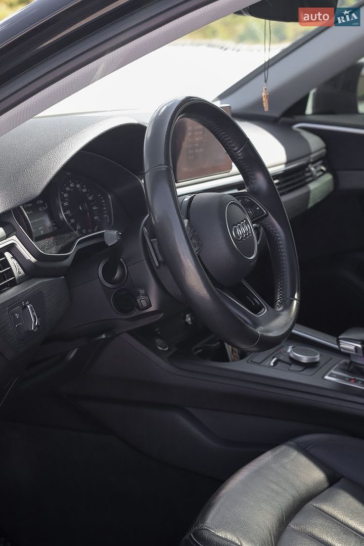 Audi A4 2018 VIN WAUKMAF47JN013150 фото оголошення 32 з 42