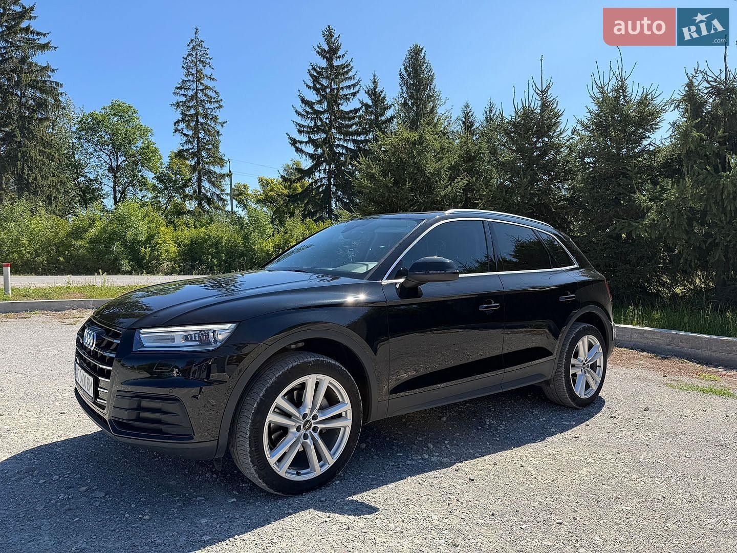 Audi Q5 2017 VIN WAUZZZFY3J2039926 фото оголошення 8 з 49