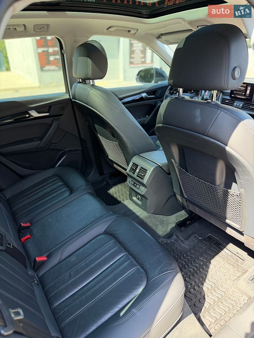 Audi Q5 2017 VIN WAUZZZFY3J2039926 фото оголошення 31 з 49