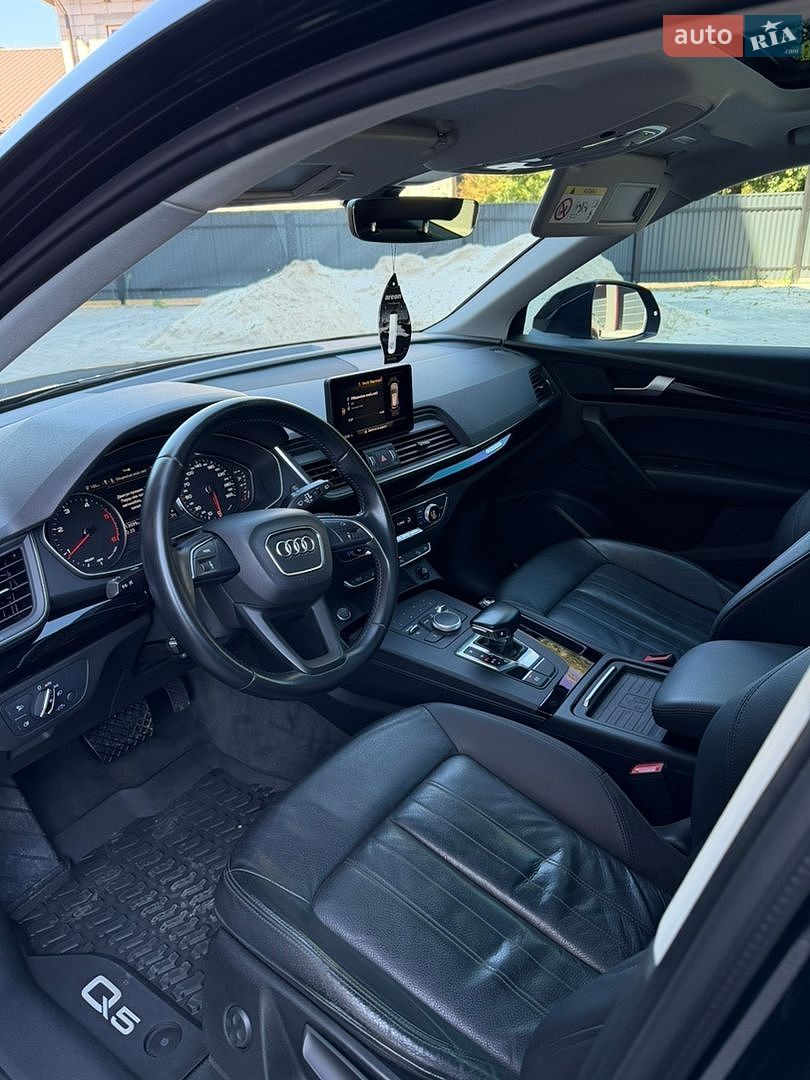 Audi Q5 2017 VIN WAUZZZFY3J2039926 фото оголошення 38 з 49