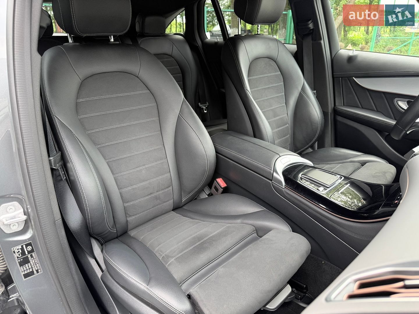 Mercedes-Benz EQC 2020 VIN W1K2938901F006482 фото оголошення 18 з 24