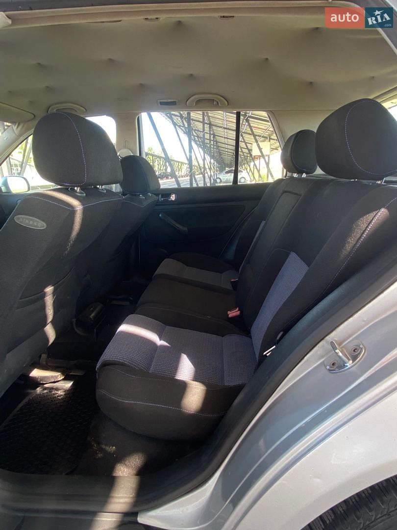 Volkswagen Golf 2002 VIN WVN2221123W246222 фото оголошення 8 з 15