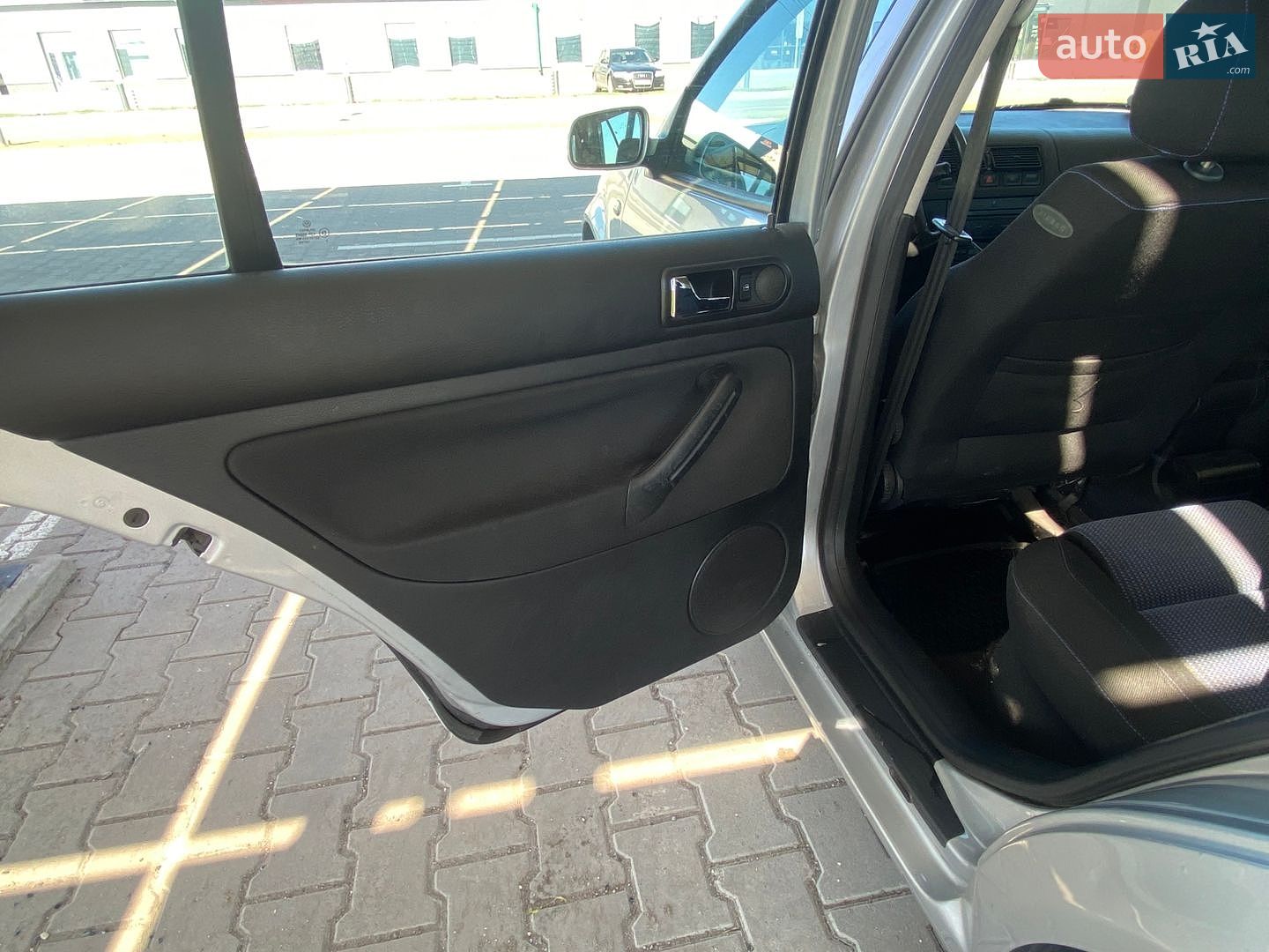 Volkswagen Golf 2002 VIN WVN2221123W246222 фото оголошення 7 з 15
