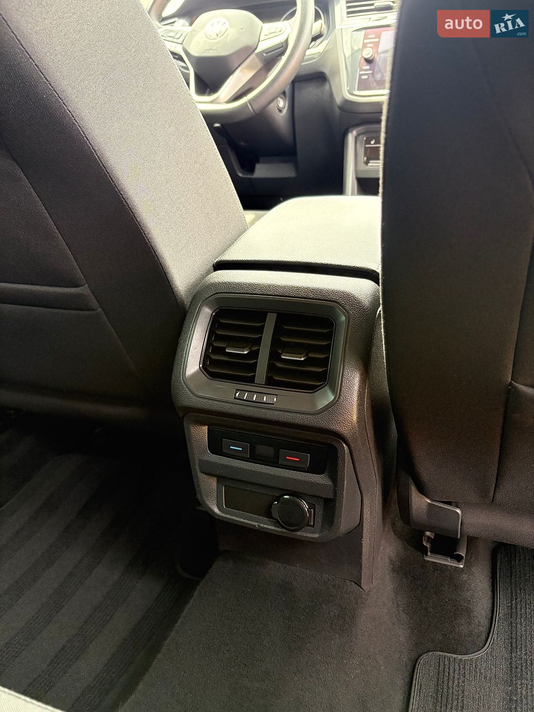 Volkswagen Tiguan 2020 VIN WVGZZZ5NZMW525834 фото оголошення 27 з 44