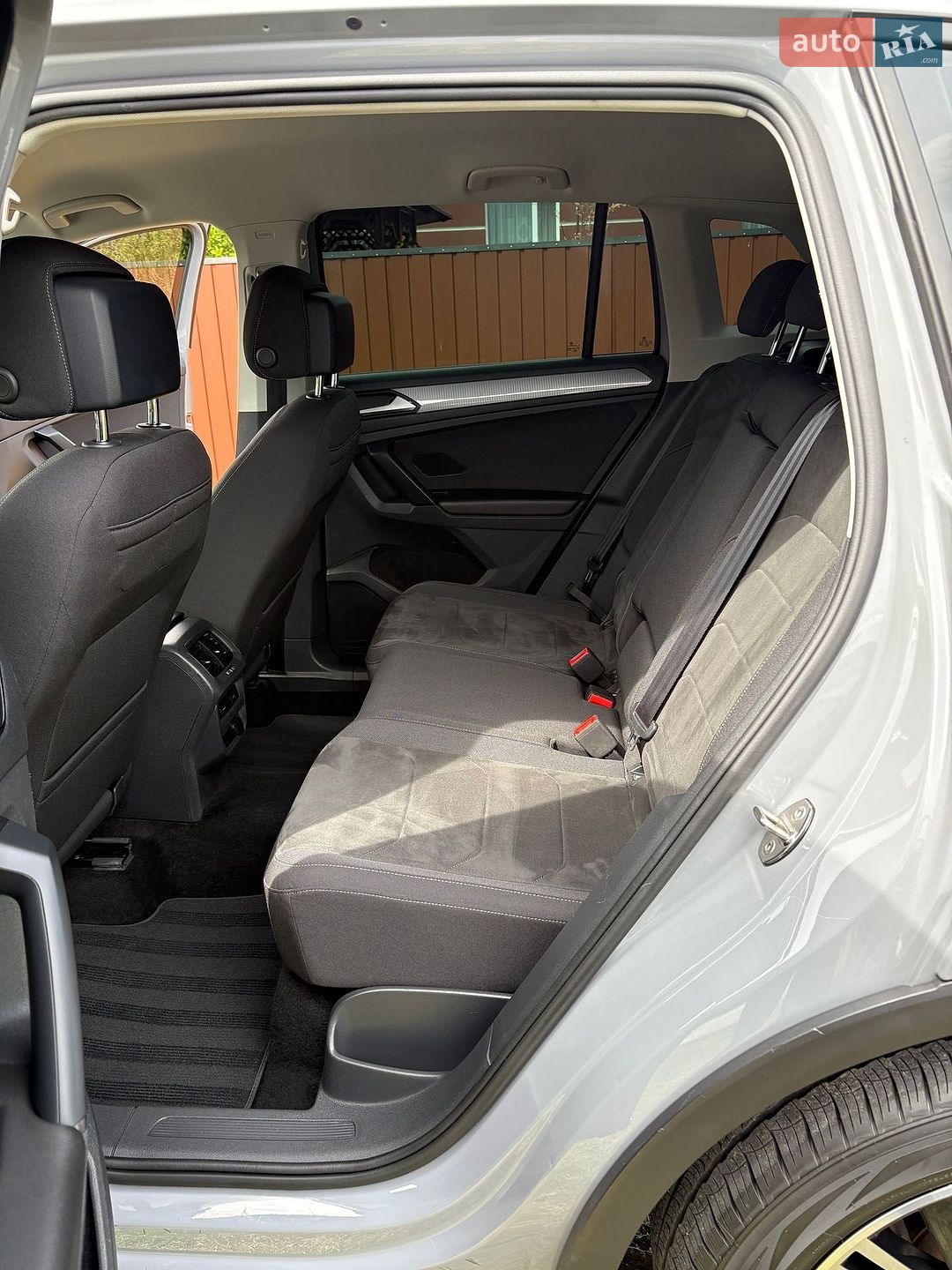 Volkswagen Tiguan 2020 VIN WVGZZZ5NZMW525834 фото оголошення 29 з 44