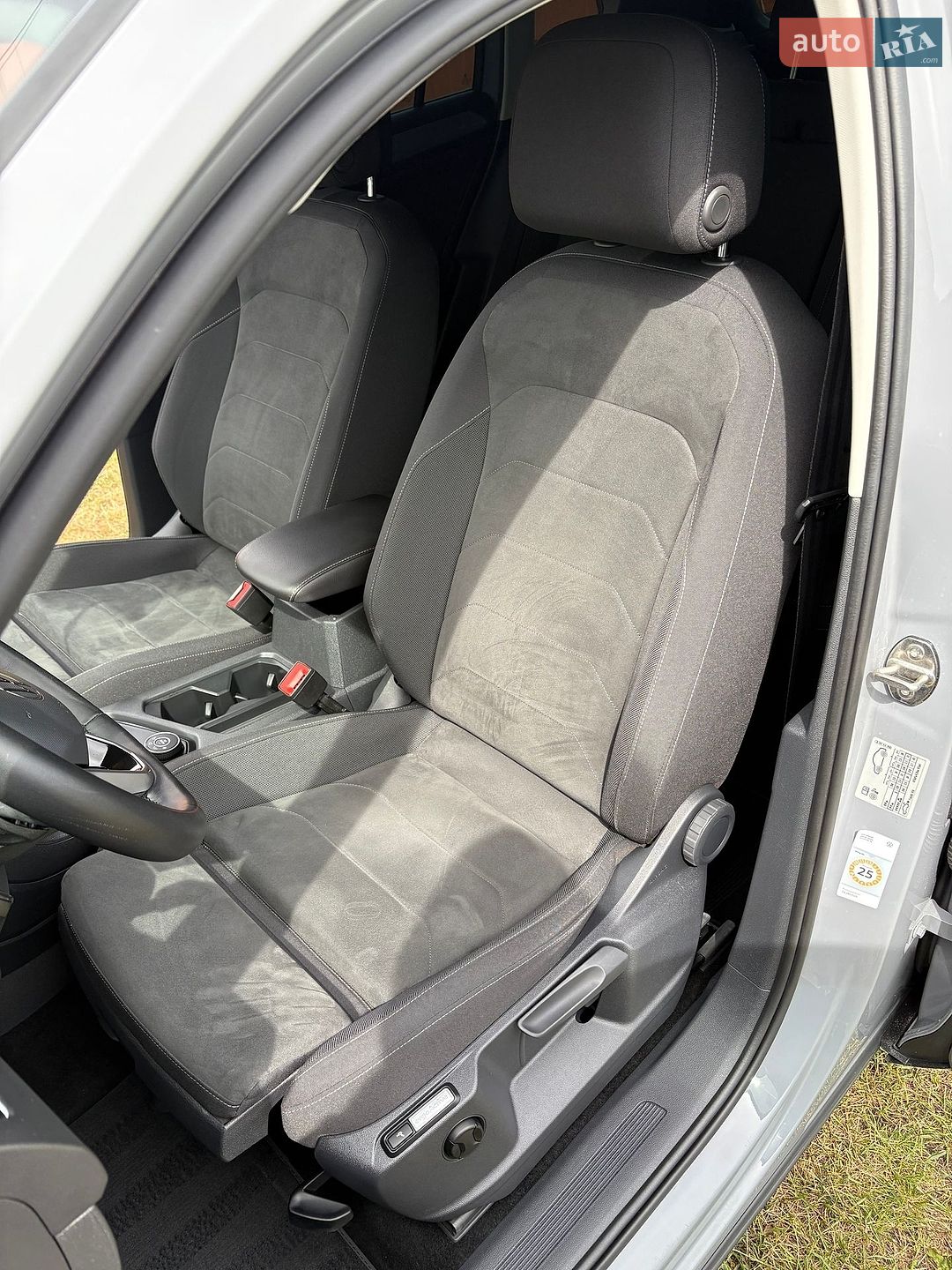 Volkswagen Tiguan 2020 VIN WVGZZZ5NZMW525834 фото оголошення 31 з 44