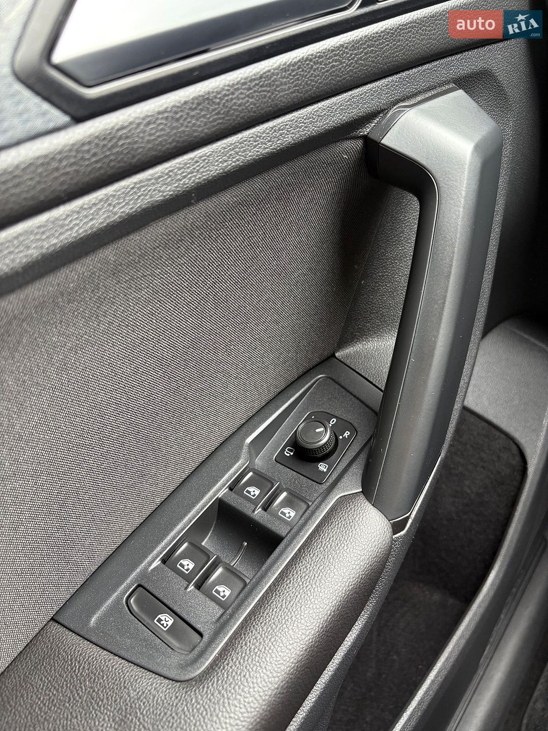 Volkswagen Tiguan 2020 VIN WVGZZZ5NZMW525834 фото оголошення 33 з 44