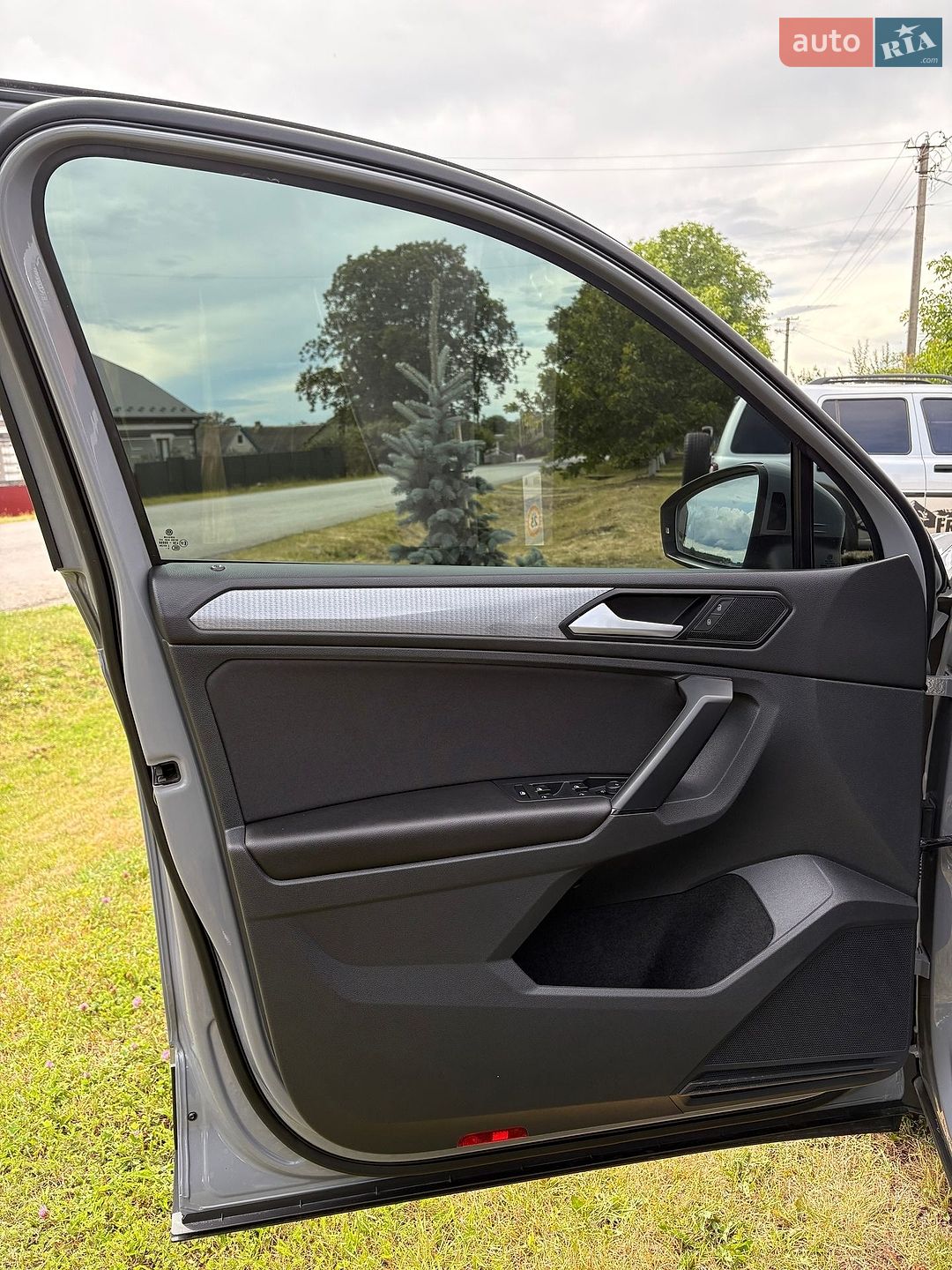 Volkswagen Tiguan 2020 VIN WVGZZZ5NZMW525834 фото оголошення 42 з 44