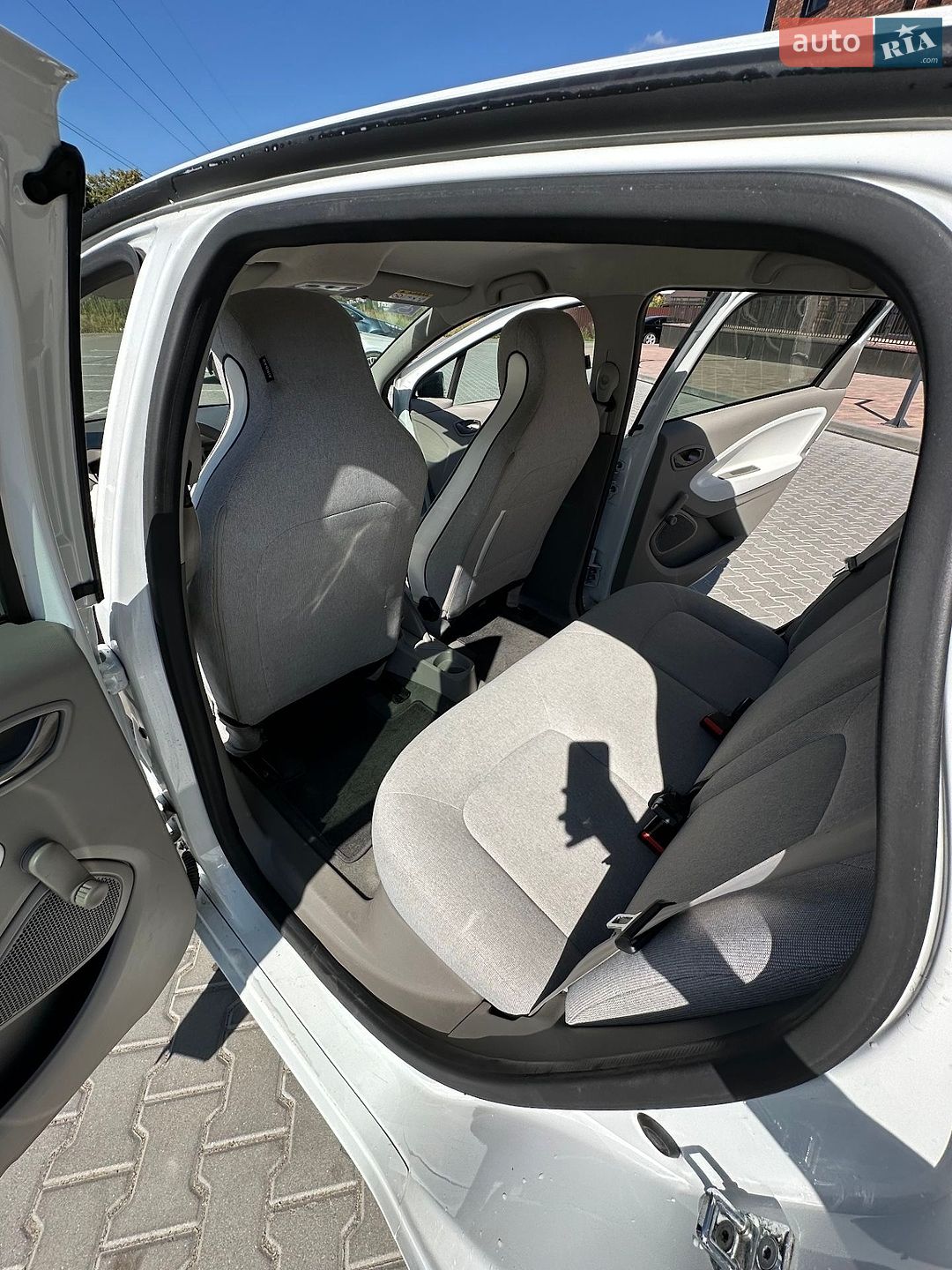 Renault Zoe 2019 VIN VF1AG000962471544 фото оголошення 16 з 18
