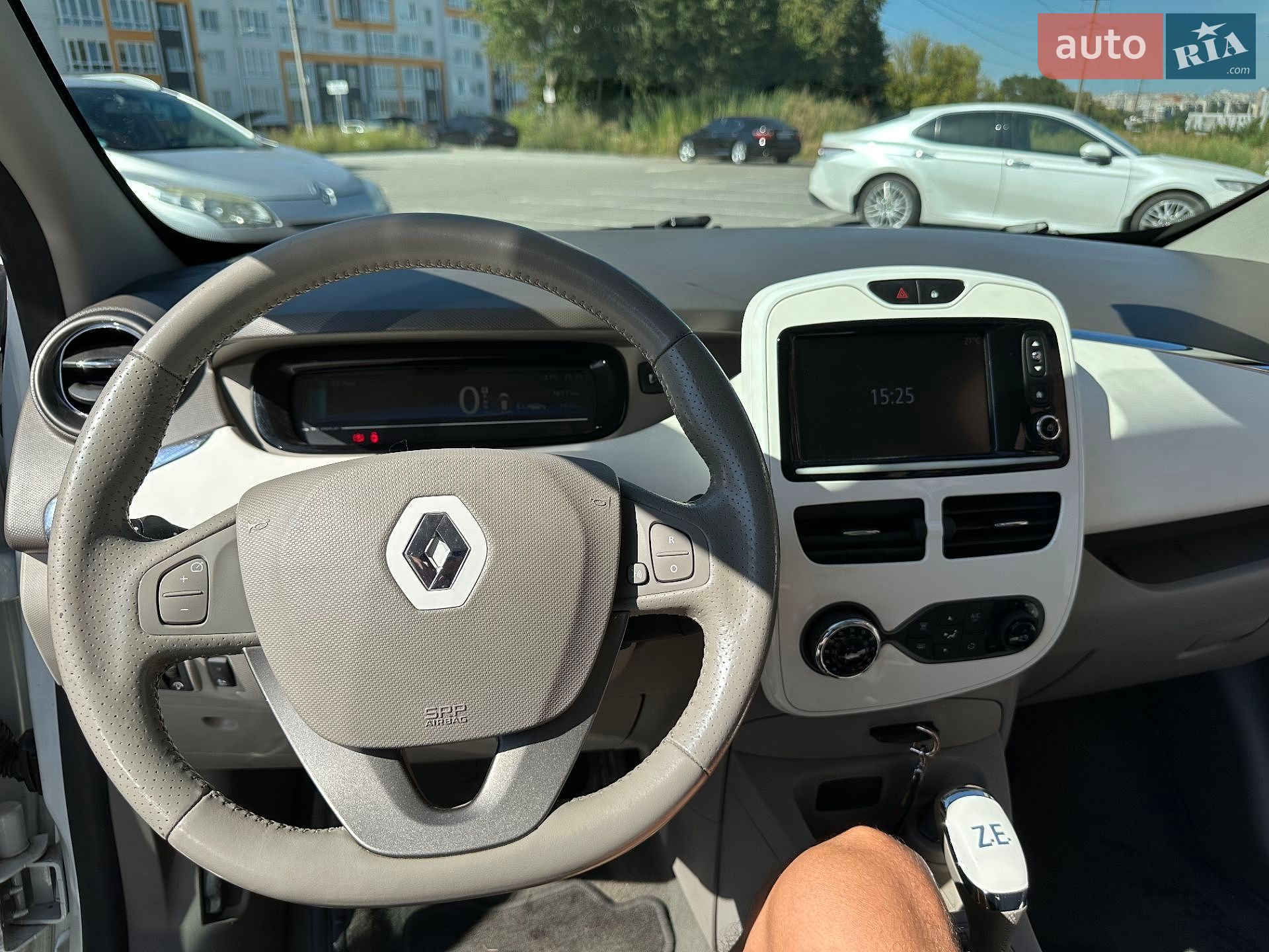 Renault Zoe 2019 VIN VF1AG000962471544 фото оголошення 15 з 18