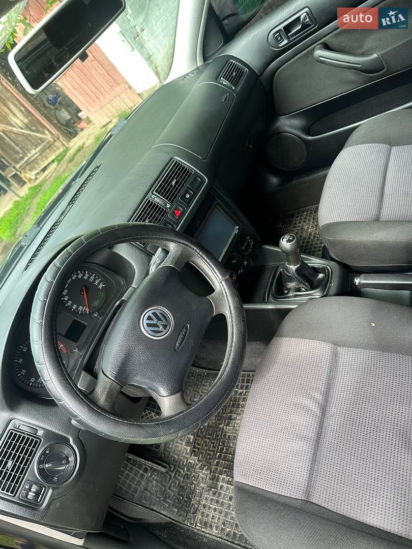 Volkswagen Golf 2000 VIN WVWZZZ1JZ1P144577 фото оголошення 9 з 9