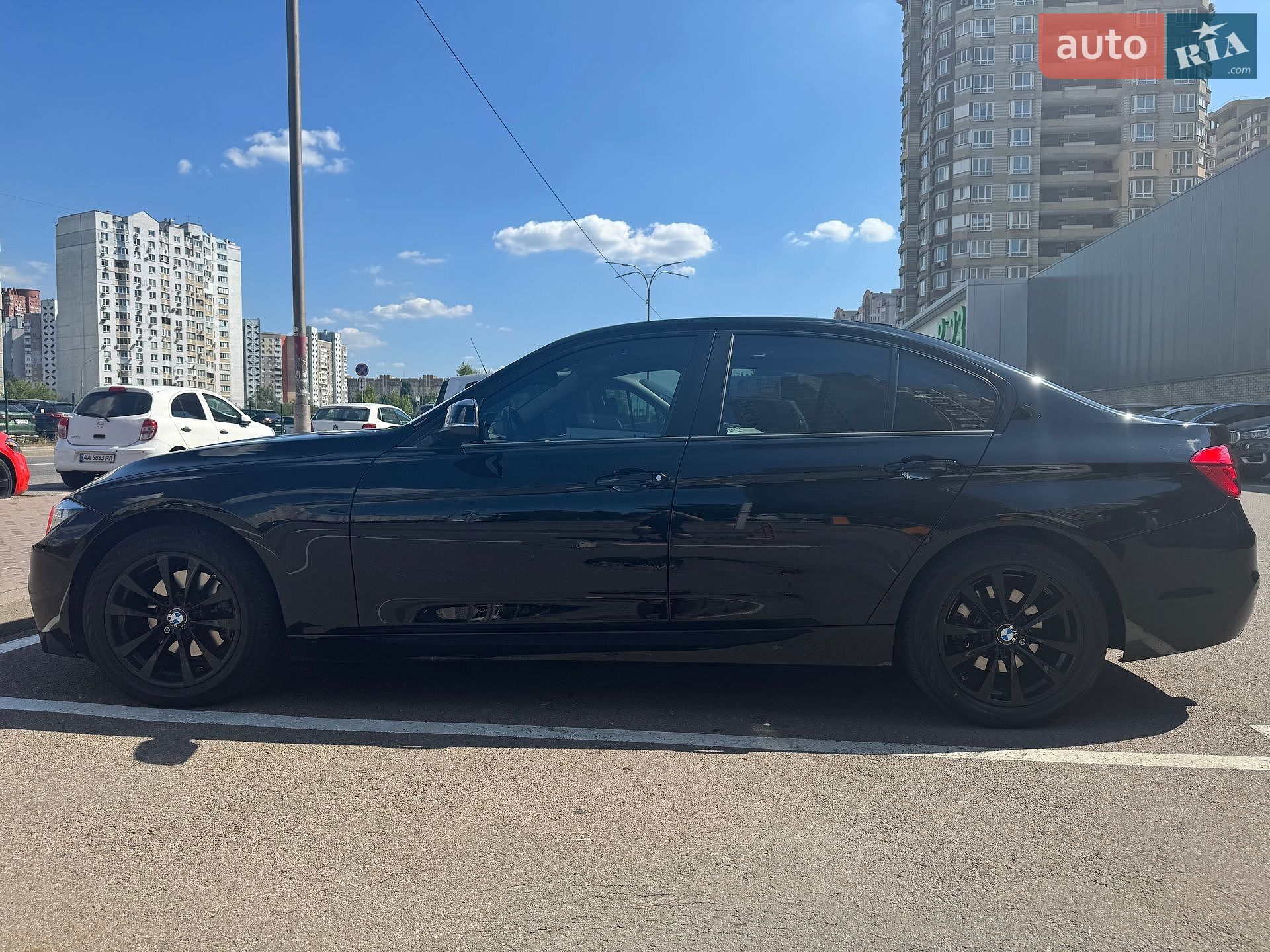 BMW 3 Series 2017 VIN WBA8A3C32HA066947 фото оголошення 3 з 36