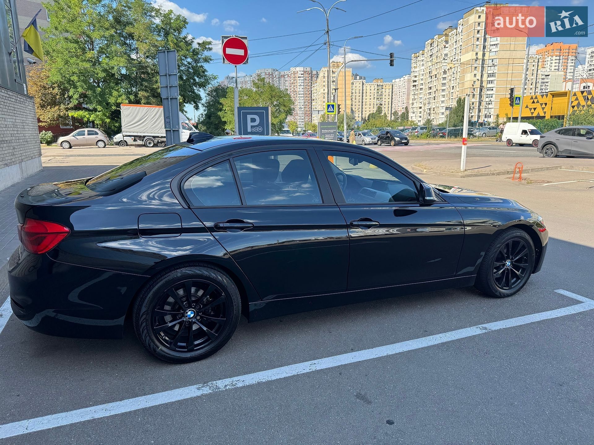 BMW 3 Series 2017 VIN WBA8A3C32HA066947 фото оголошення 28 з 36