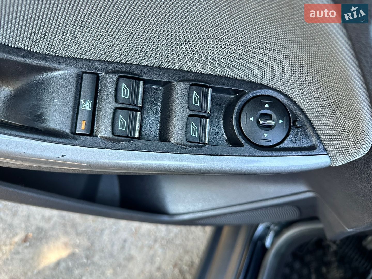 Ford Focus 2012 VIN WF0LXXGCBLCB43671 фото оголошення 17 з 48