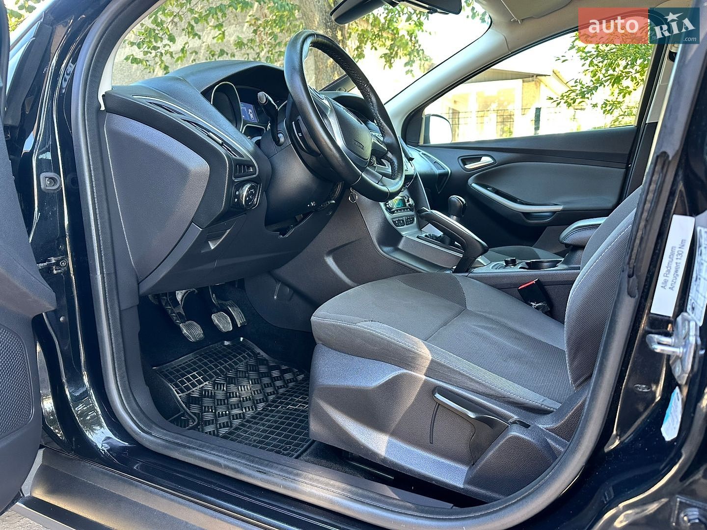Ford Focus 2012 VIN WF0LXXGCBLCB43671 фото оголошення 18 з 48