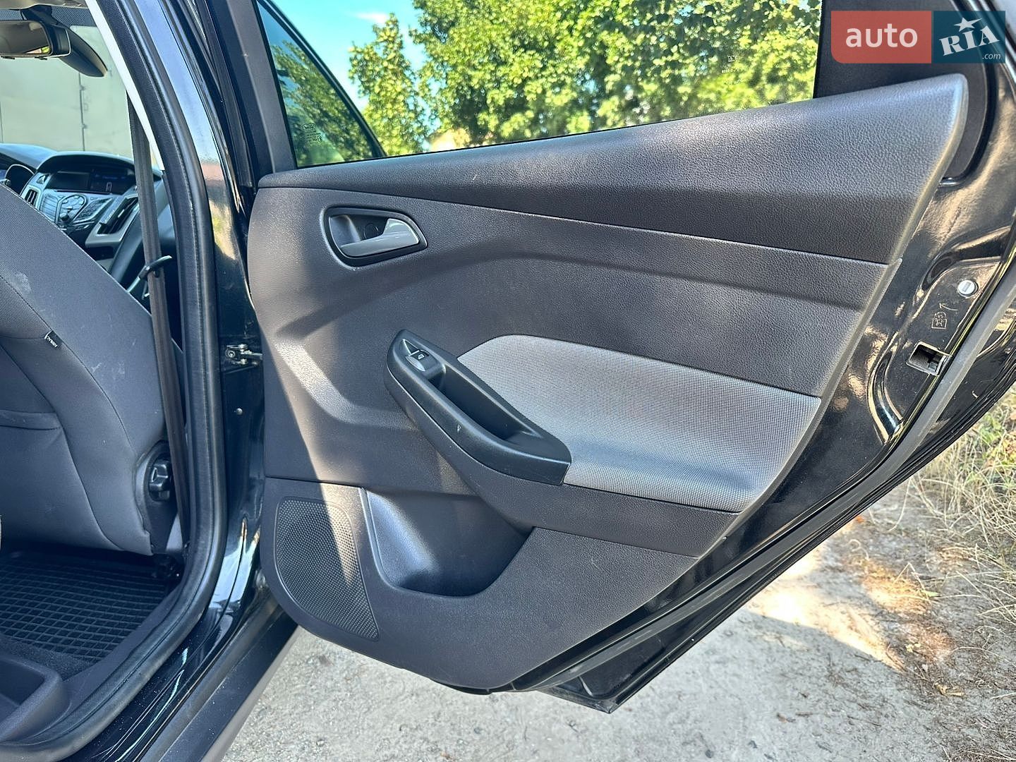 Ford Focus 2012 VIN WF0LXXGCBLCB43671 фото оголошення 32 з 48