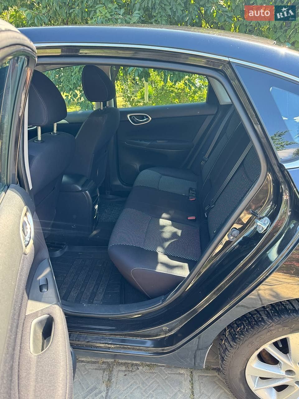 Nissan Sentra 2015 VIN Z8NBEAB1753538870 фото оголошення 19 з 28
