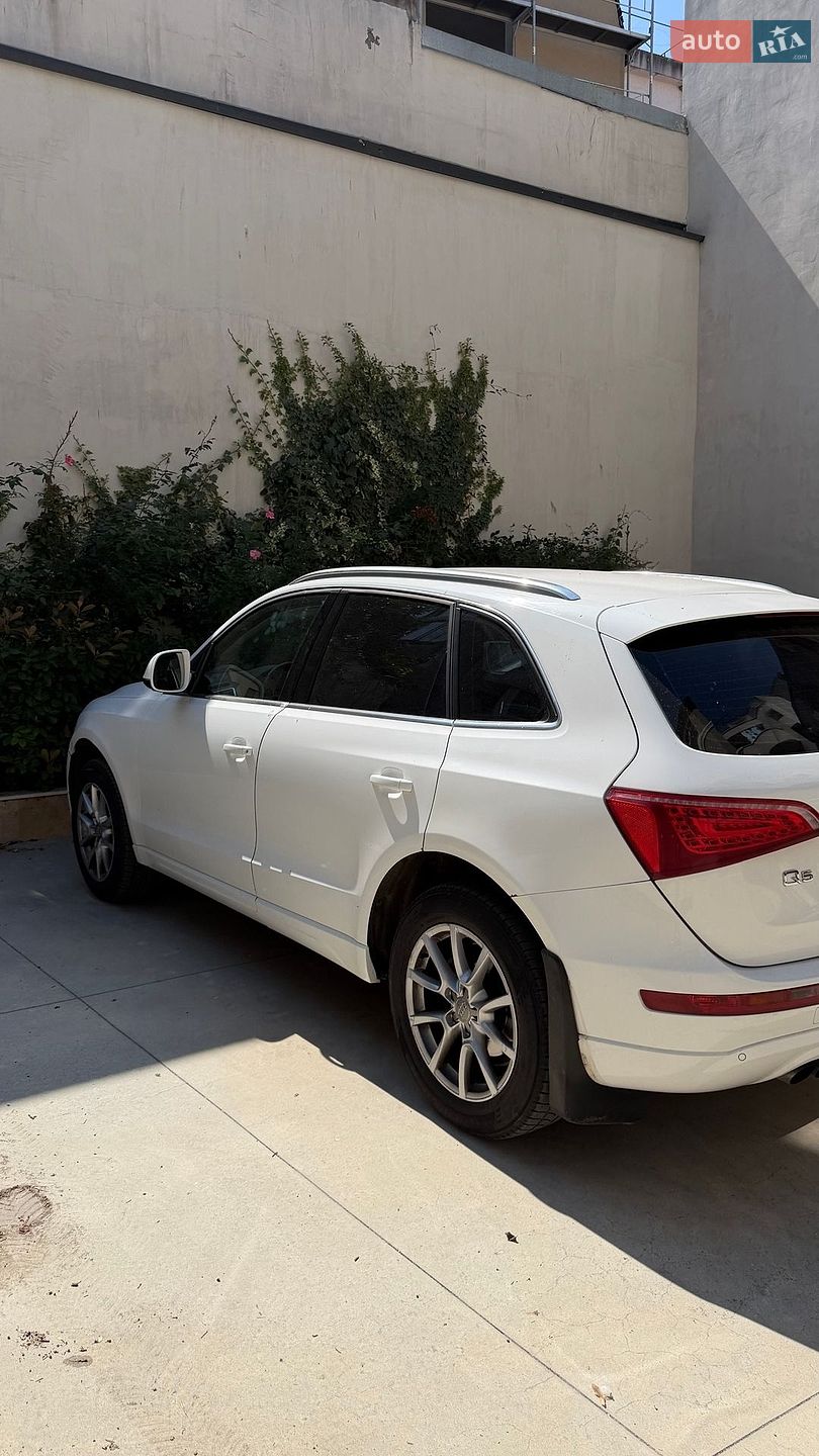 Audi Q5 2011 VIN WAUZZZ8R1BA079273 фото оголошення 6 з 7