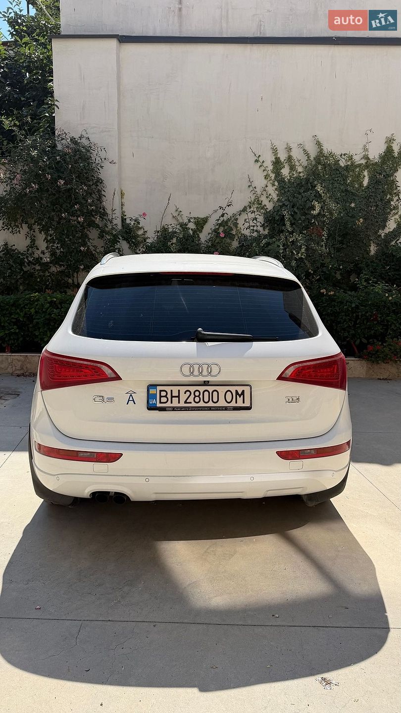 Audi Q5 2011 VIN WAUZZZ8R1BA079273 фото оголошення 5 з 7