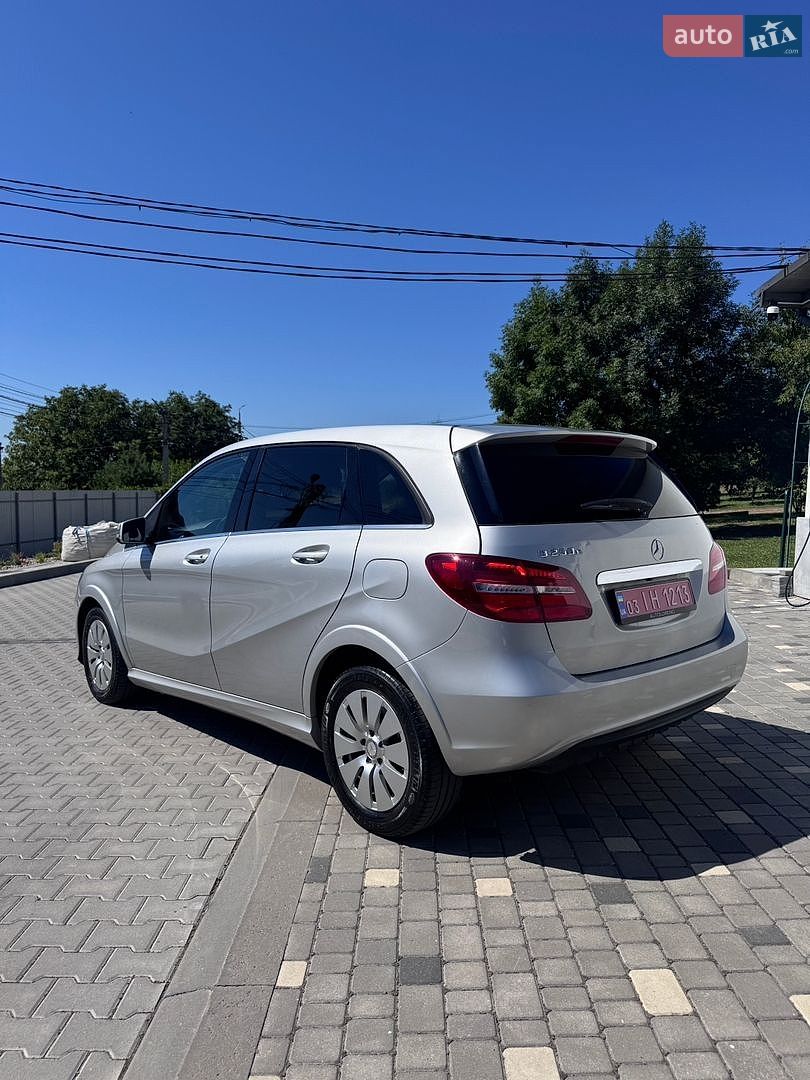 Mercedes-Benz B-Class 2016 VIN WDD2428901J010089 фото оголошення 4 з 19